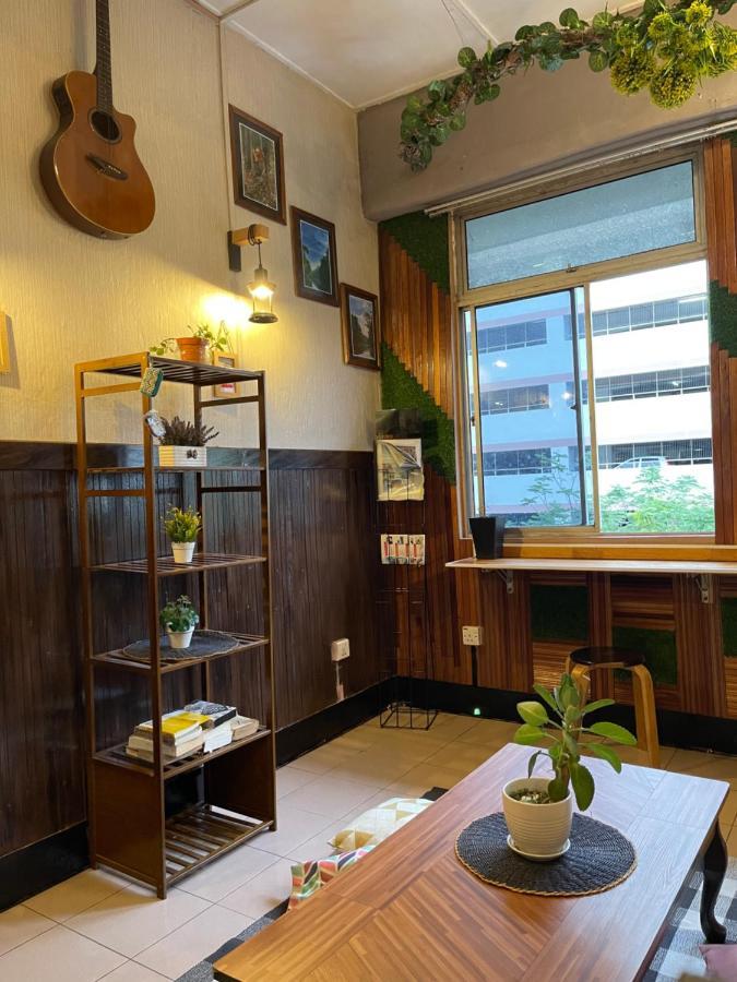 Escape Backpackers Kk Vandrerhjem Kota Kinabalu Eksteriør bilde